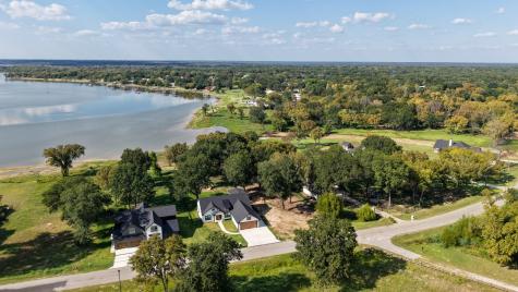 1520 Shoreline Drive Mabank TX 75143