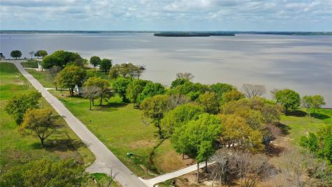 1520 Shoreline Drive Mabank TX 75143