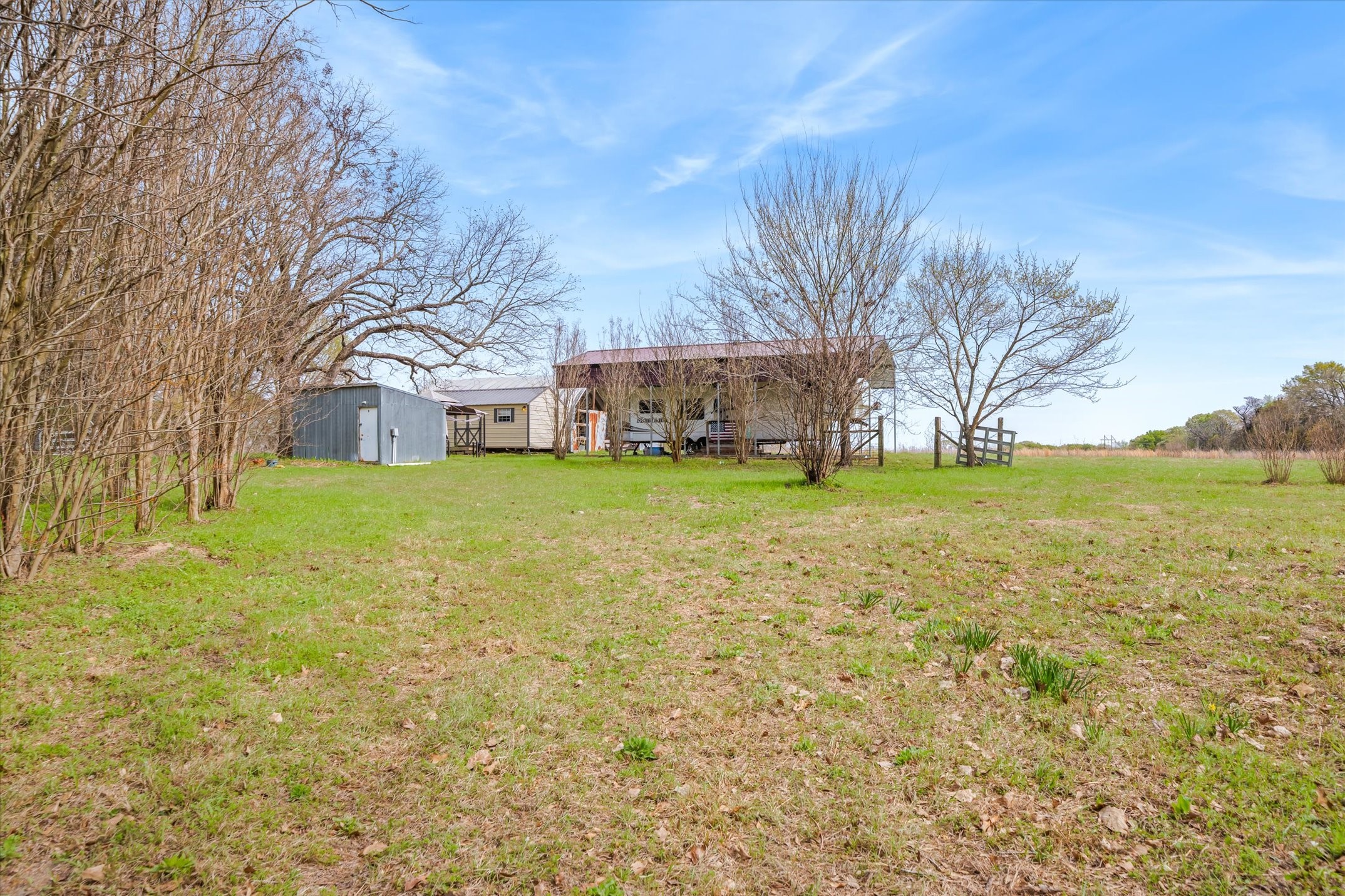 2027 Vz County Road 3104 Edgewood TX 75117
