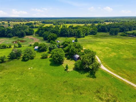 1663 County Road 1405 Bogata TX 75417