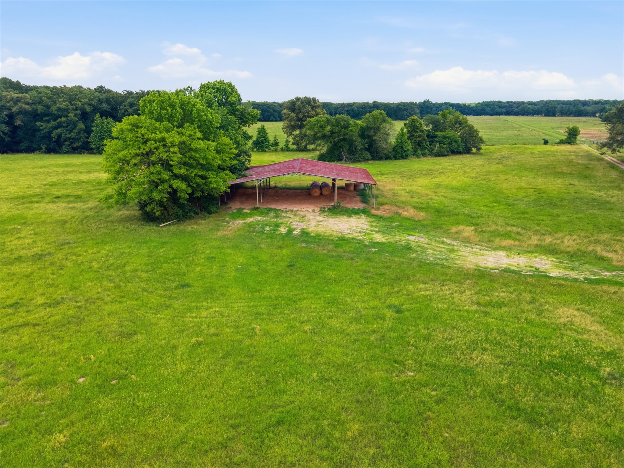 1663 County Road 1405 Bogata TX 75417