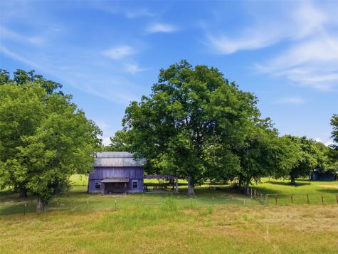1663 County Road 1405 Bogata TX 75417