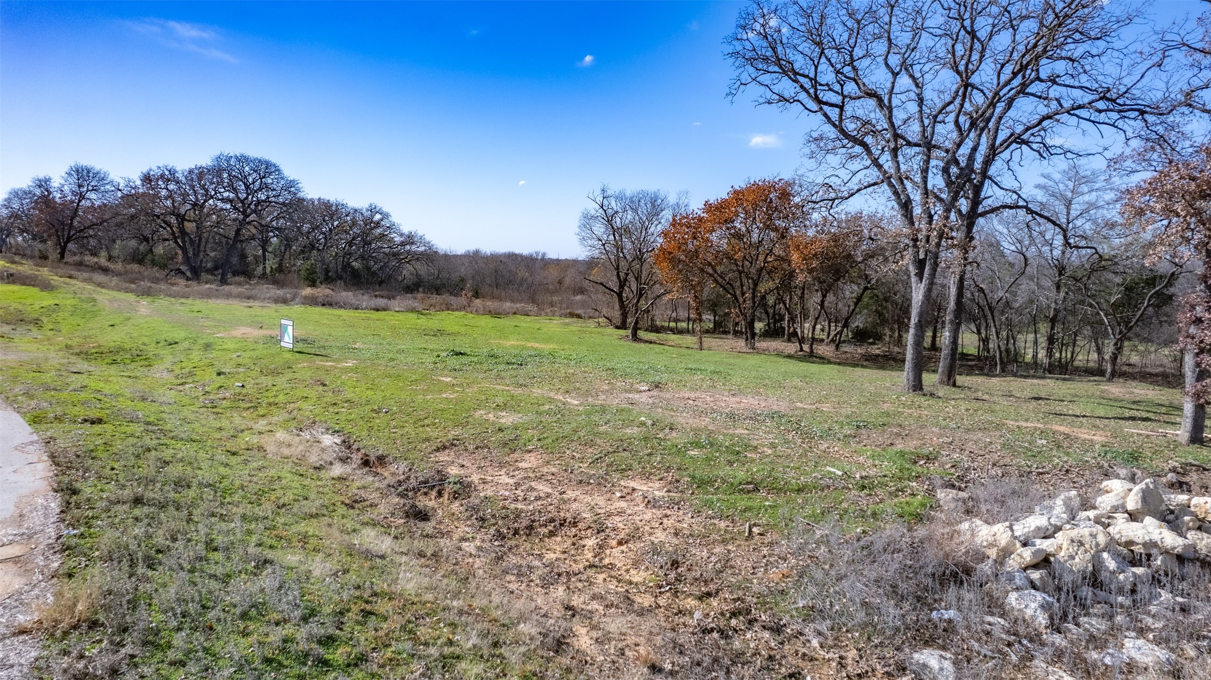 1665 Private Burleson TX 76028