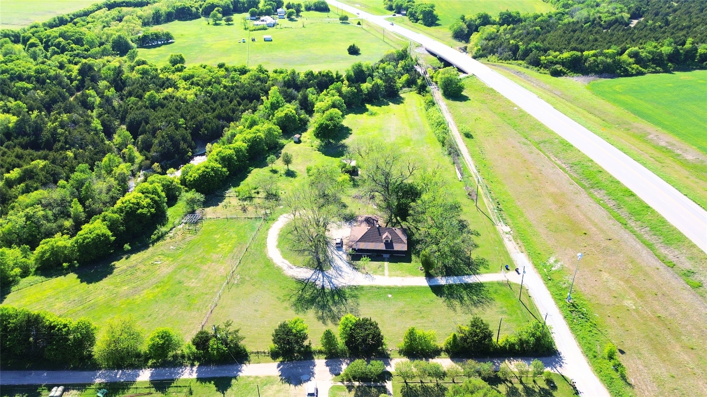 1542 W Reindeer Lancaster TX 75146