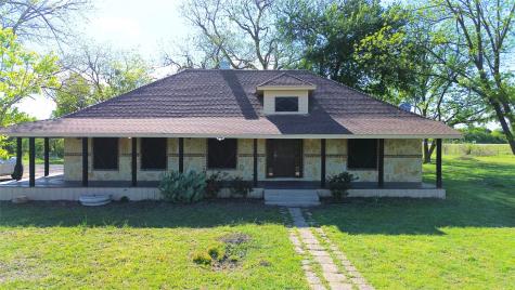 1542 W Reindeer Lancaster TX 75146