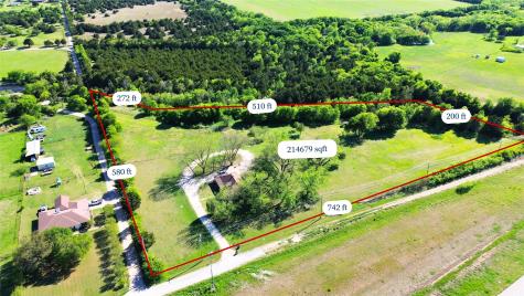 1542 W Reindeer Lancaster TX 75146