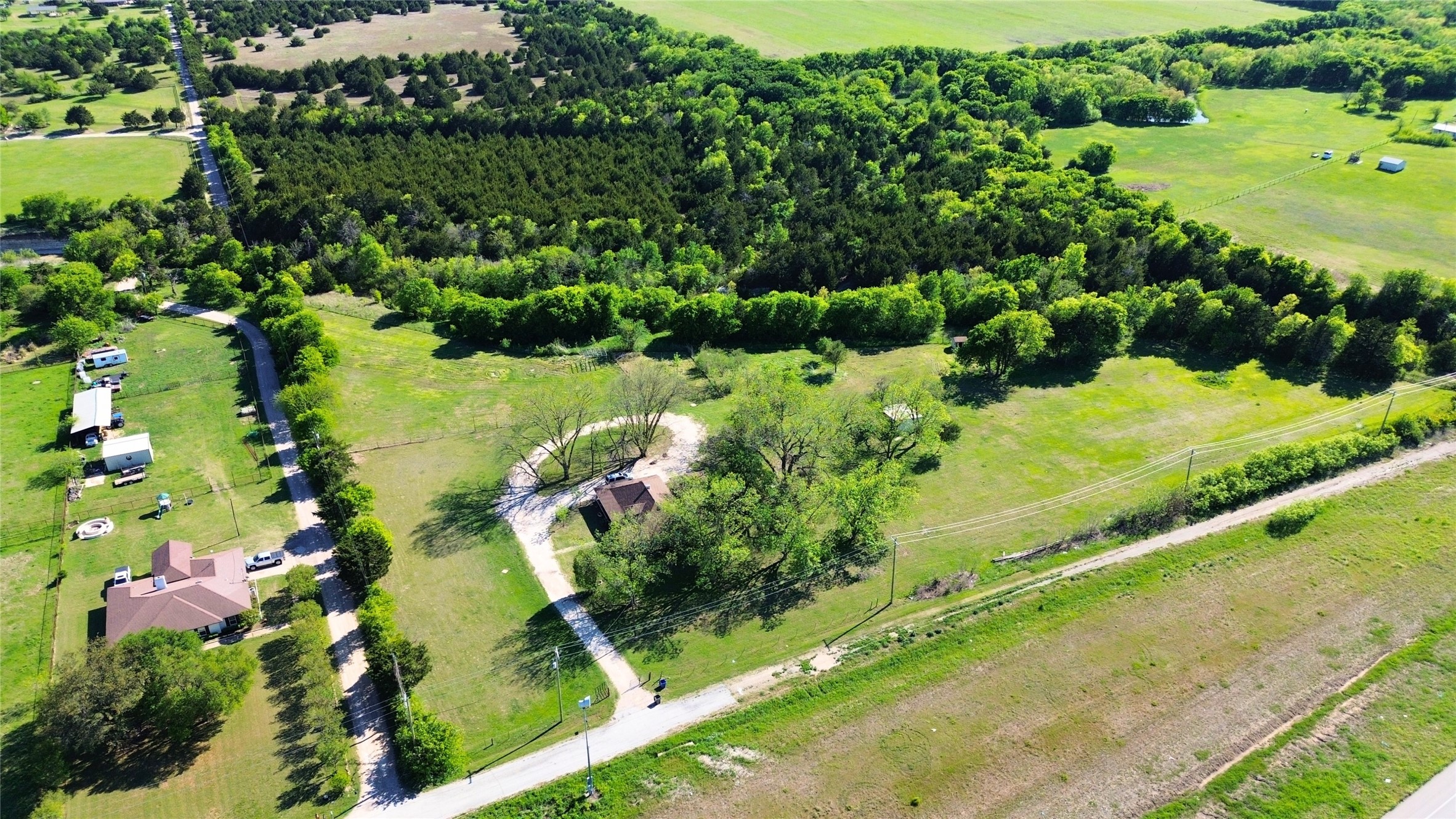 1542 W Reindeer Lancaster TX 75146