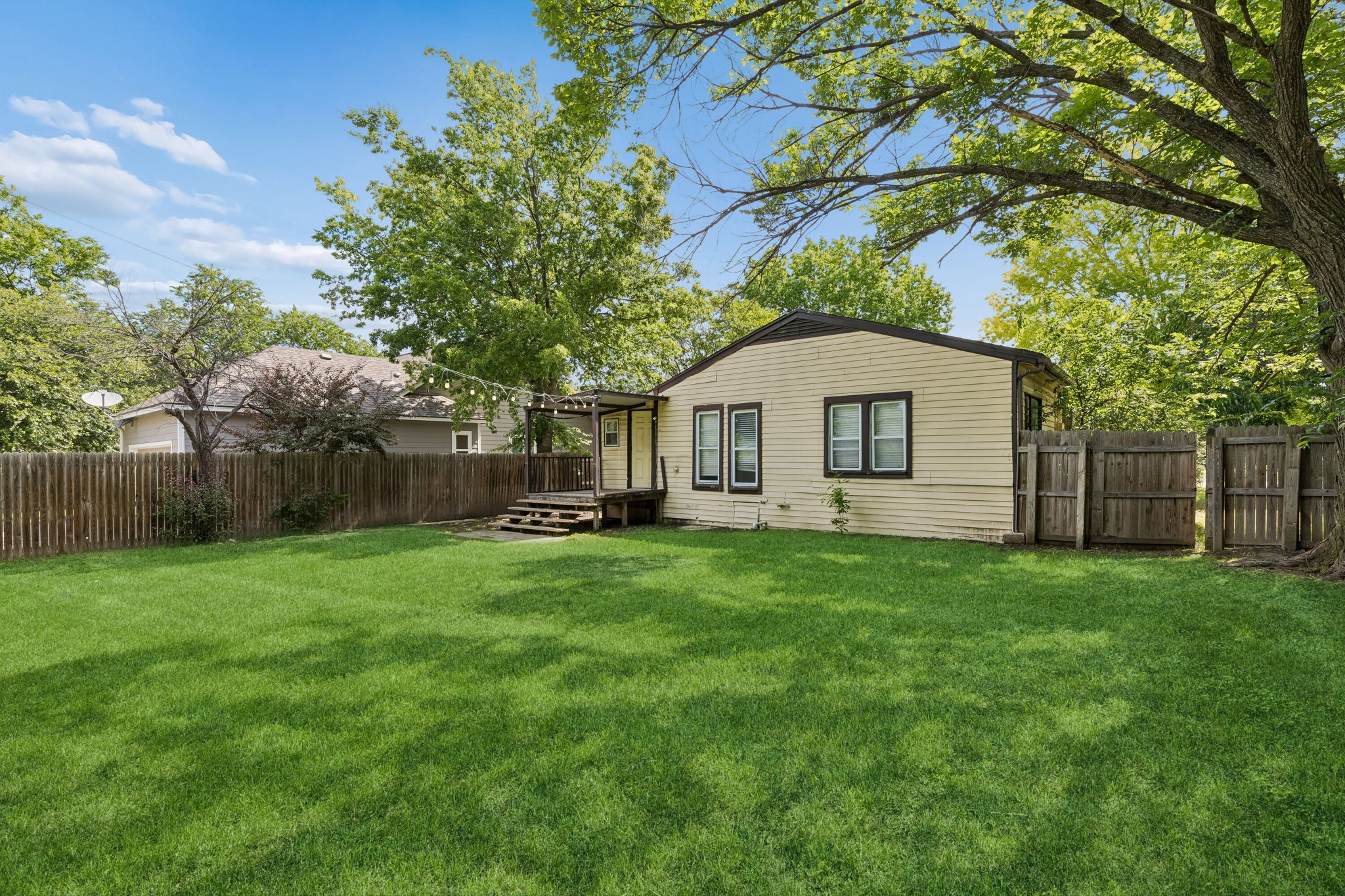1120 Pine Street Grapevine TX 75050