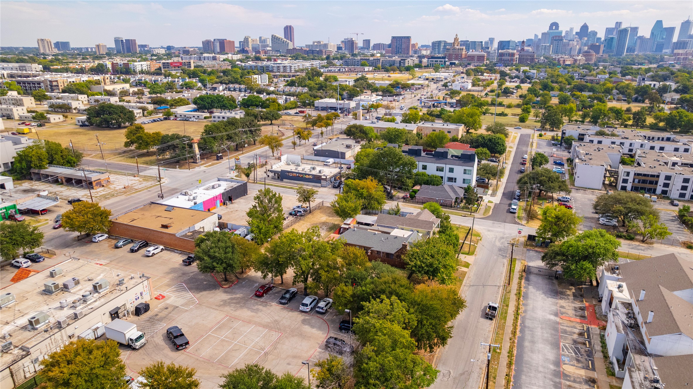 2439 Hawthorne Avenue Dallas TX 75219