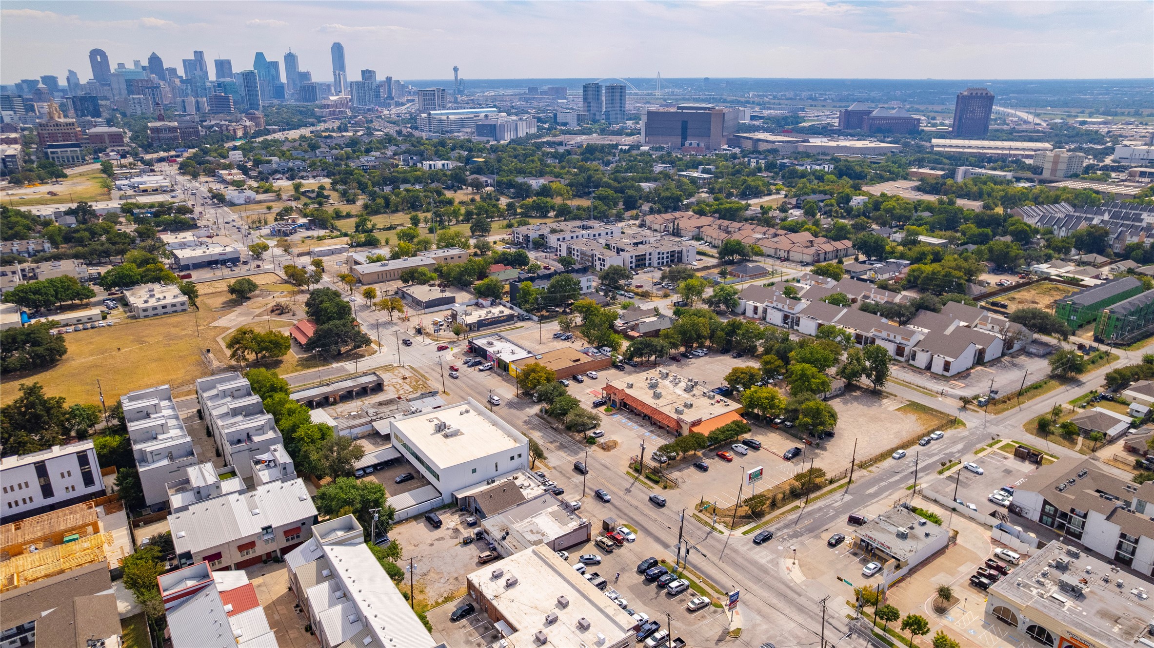 2439 Hawthorne Avenue Dallas TX 75219