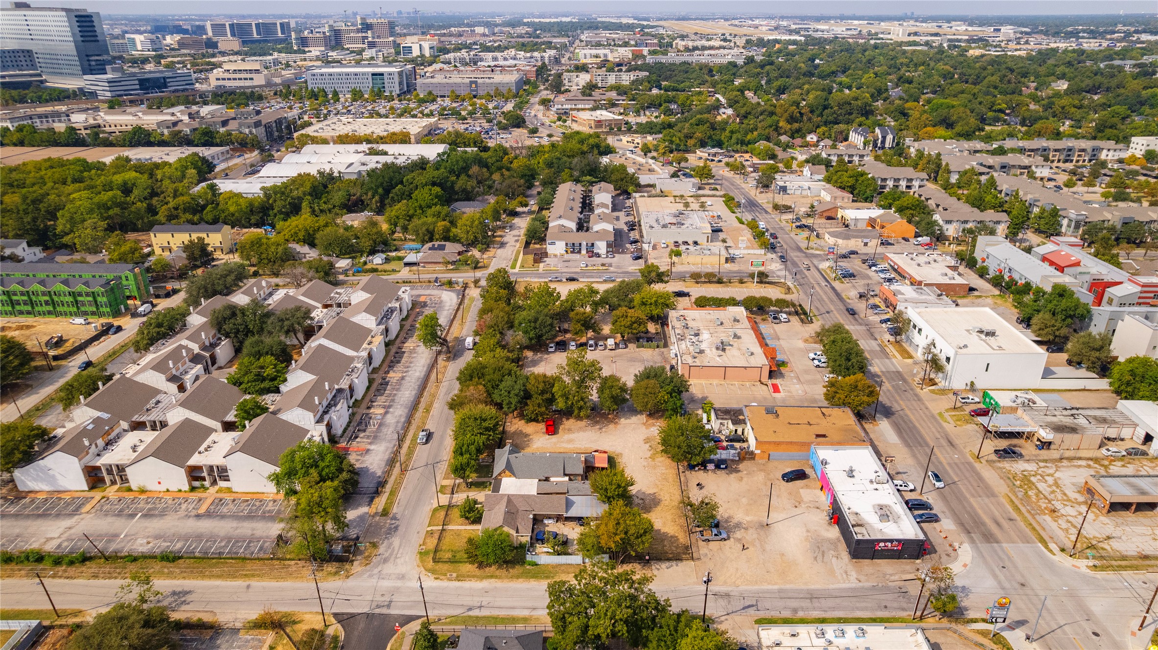 2439 Hawthorne Avenue Dallas TX 75219