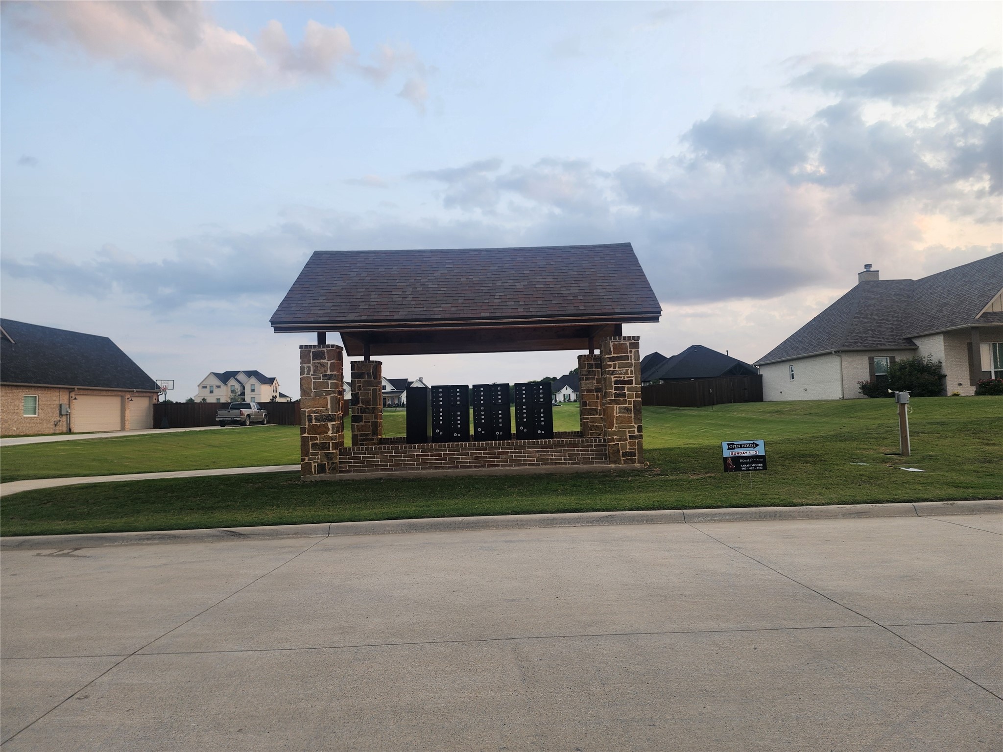 124 Chisolm Trail Pottsboro TX 75076