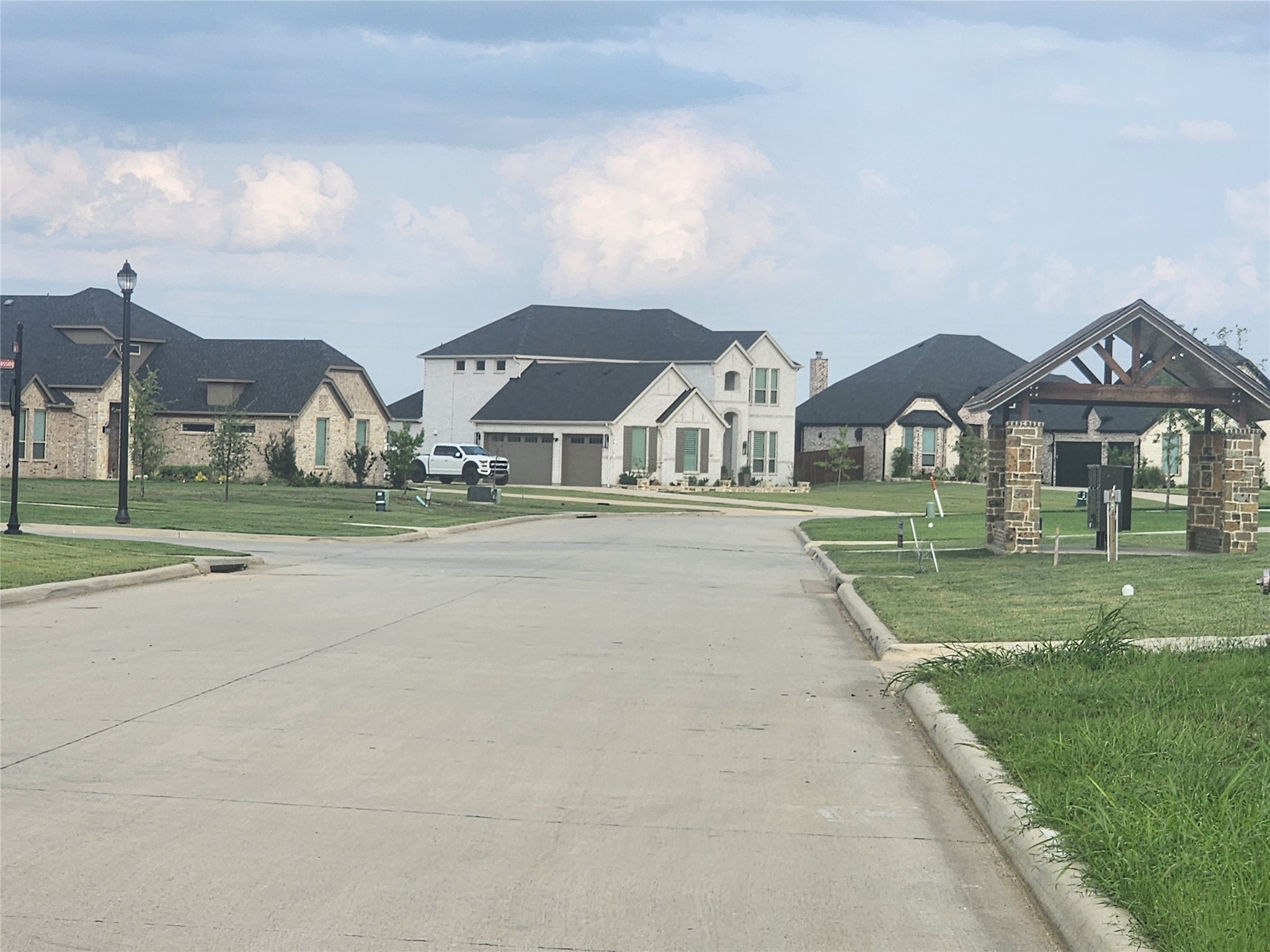 124 Chisolm Trail Pottsboro TX 75076