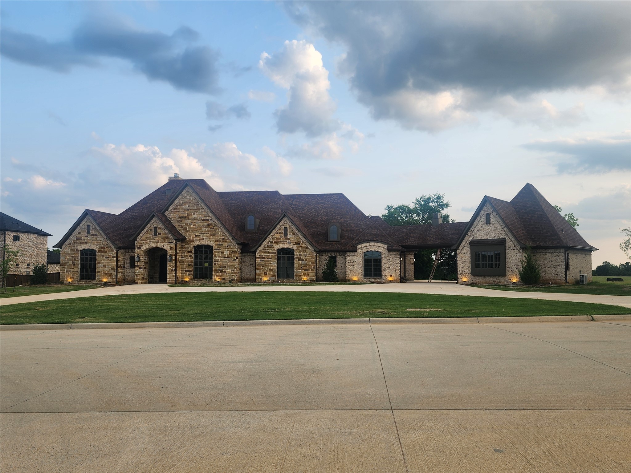 124 Chisolm Trail Pottsboro TX 75076