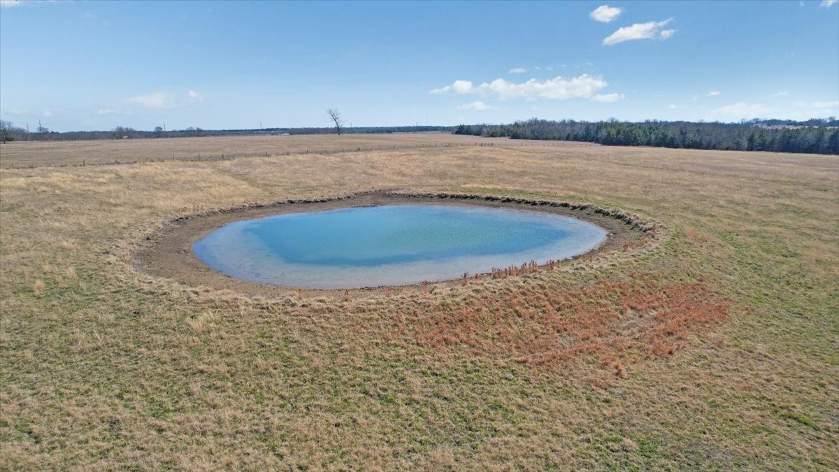 1966 County Road 2980 Windom TX 75492