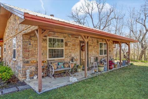 1966 County Road 2980 Windom TX 75492