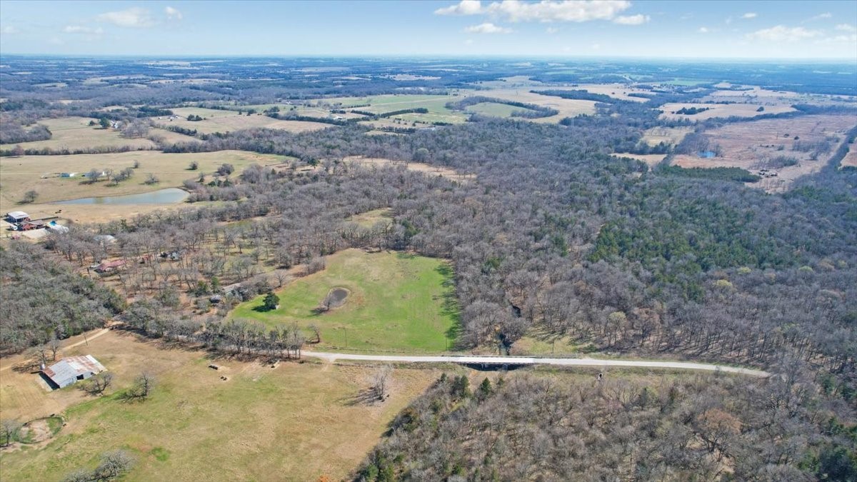 1966 County Road 2980 Windom TX 75492