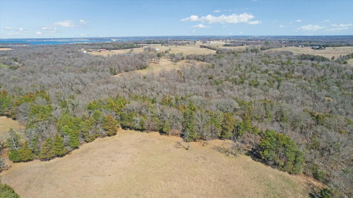 1966 County Road 2980 Windom TX 75492
