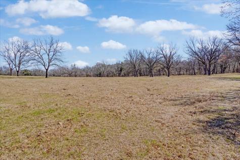 1966 County Road 2980 Windom TX 75492