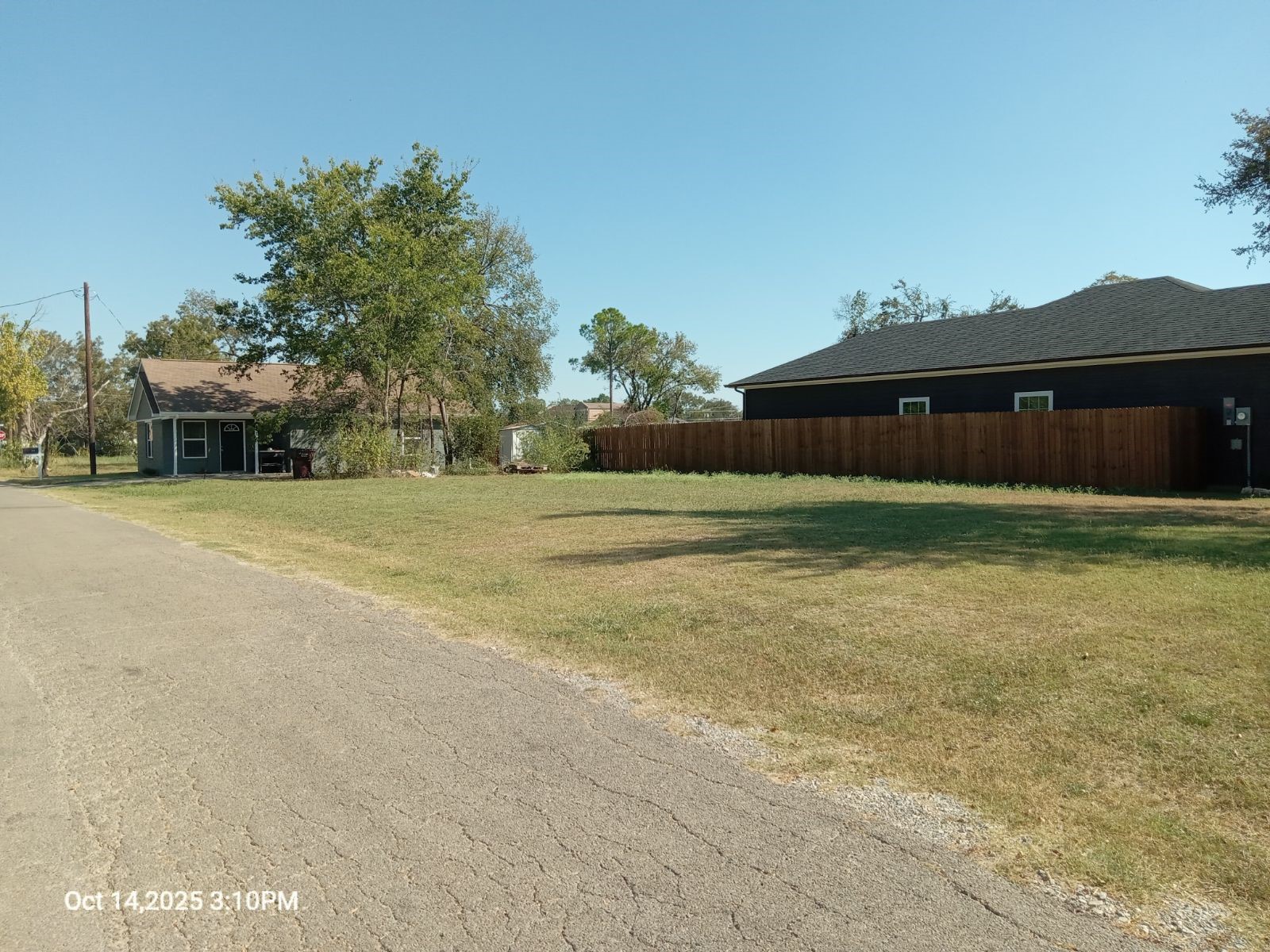 1220 Maple Street Bonham TX 75418
