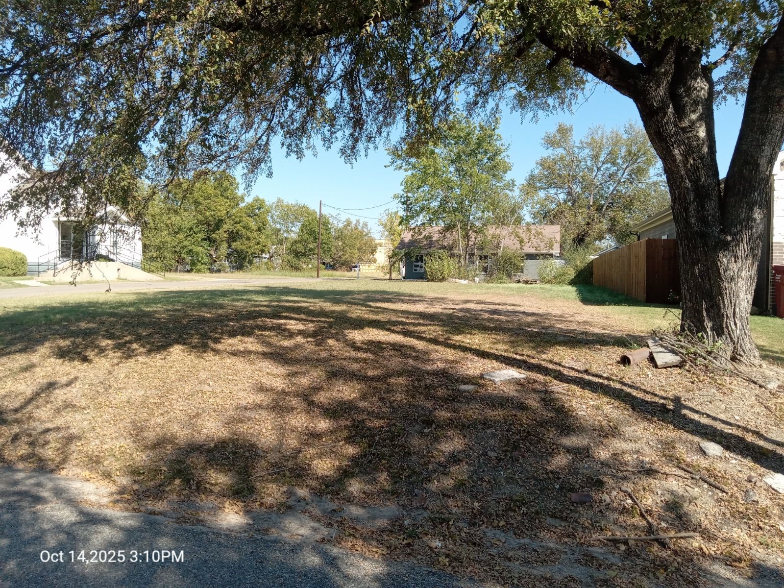 1220 Maple Street Bonham TX 75418