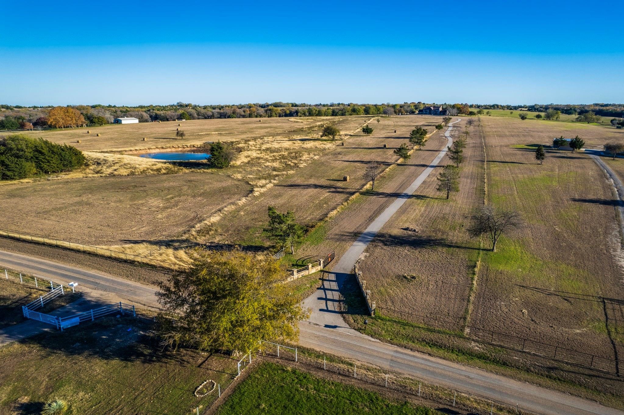 000 Bee Creek School House Road Grandview TX 76050