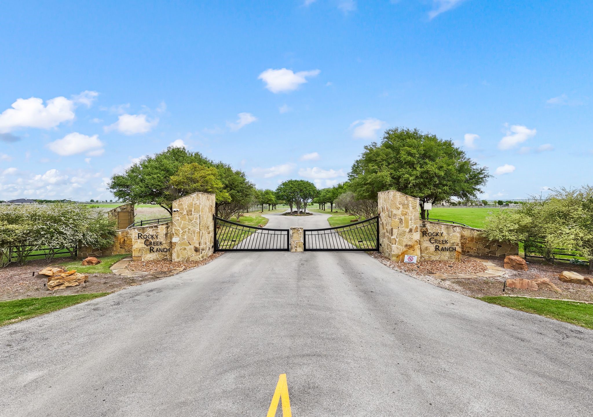 12201 W Rocky Creek Road Crowley TX 76036