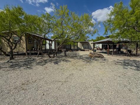 1124 County Road 322 Voss TX 76888