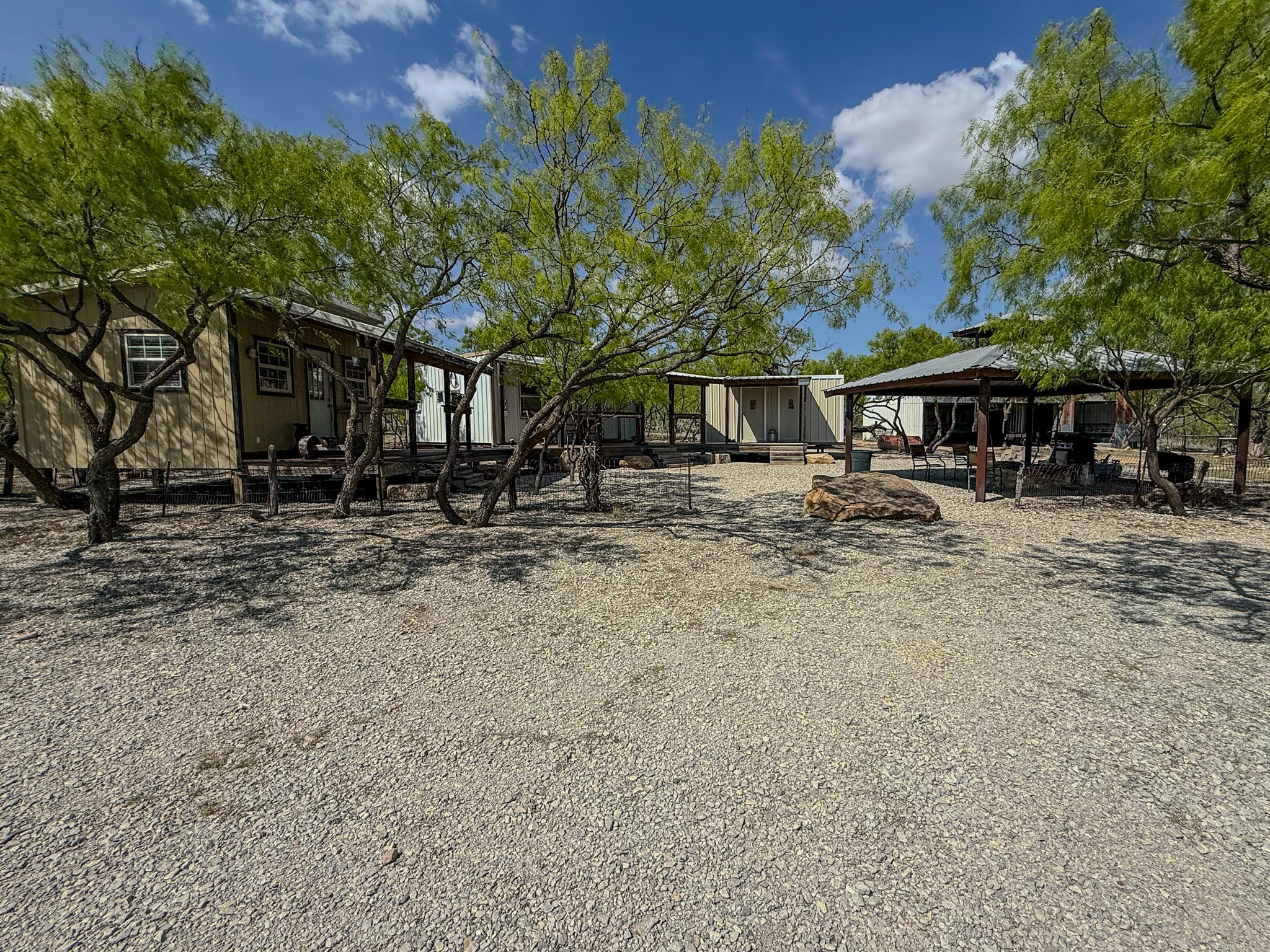 1124 County Road 322 Voss TX 76888