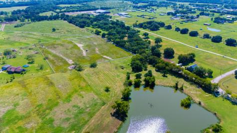 3475 Sauls Aubrey TX 76228