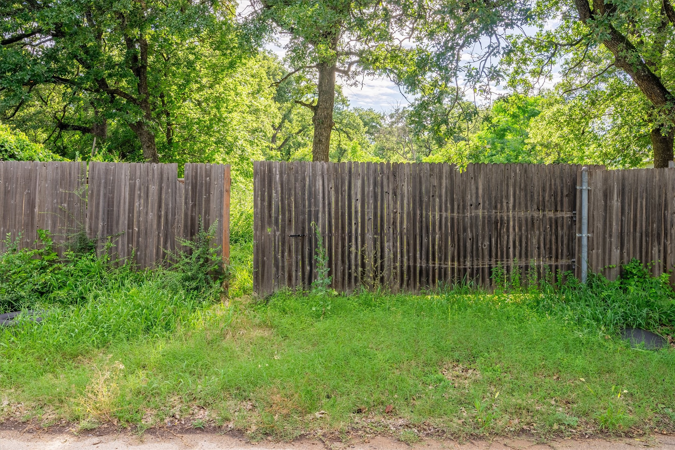 4012 Erath Street Fort Worth TX 76119