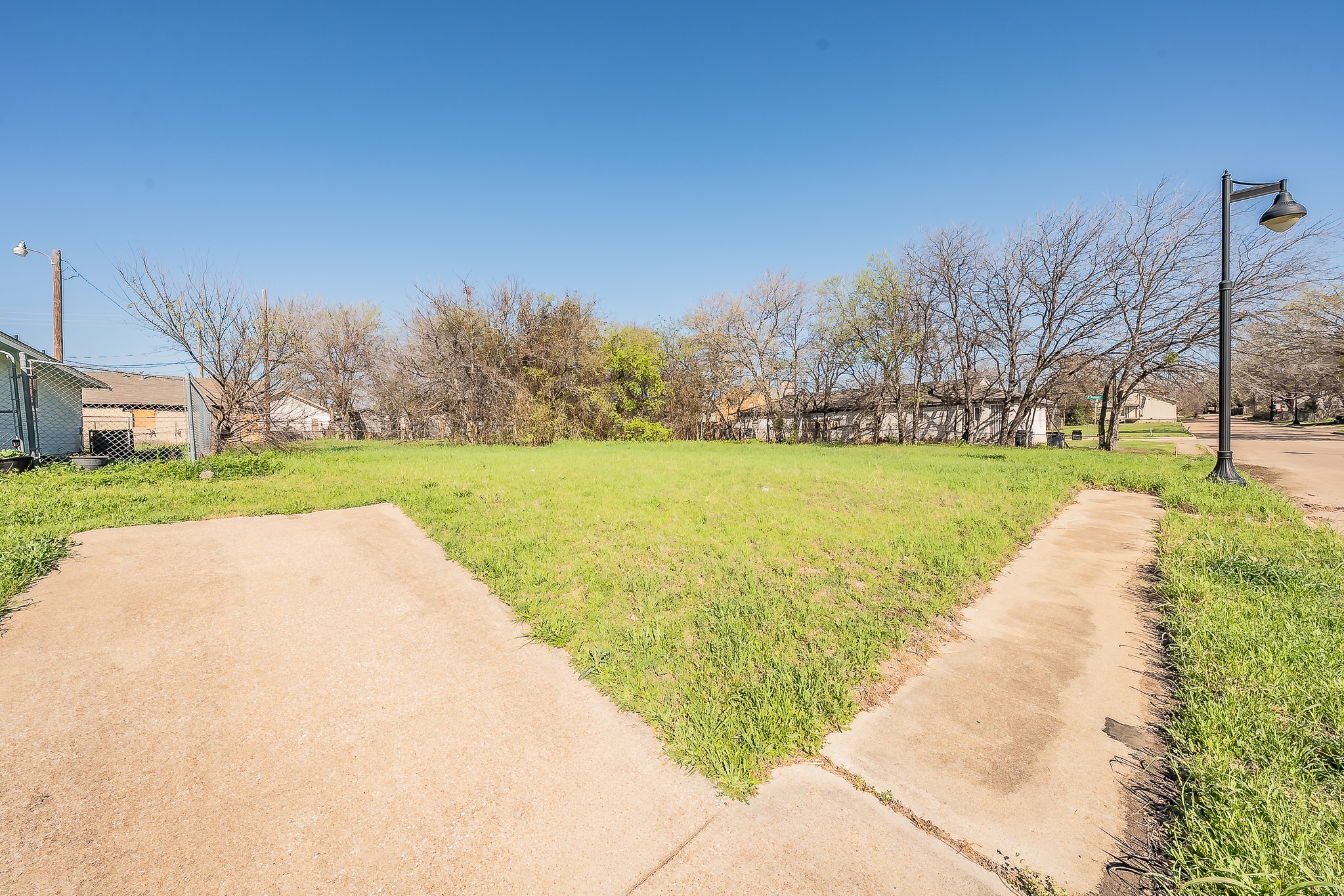 1054 Bransford Street Fort Worth TX 76104