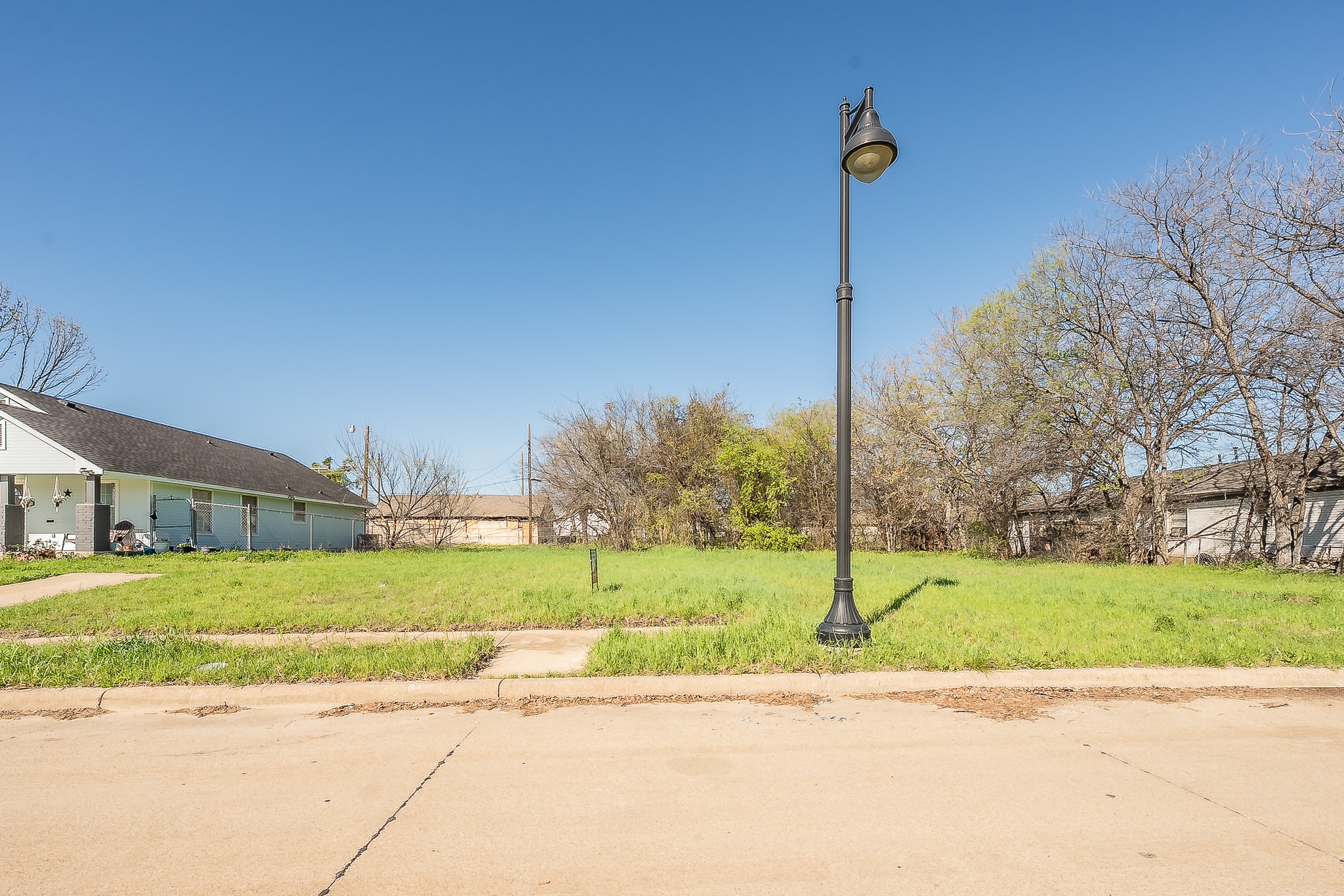 1054 Bransford Street Fort Worth TX 76104