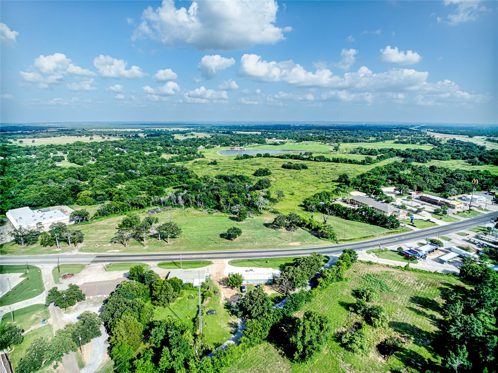 443 W Highway 84 Fairfield TX 75840