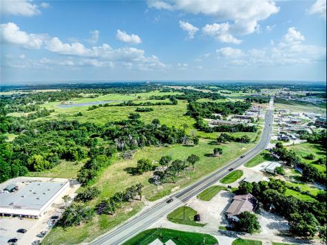 443 W Highway 84 Fairfield TX 75840