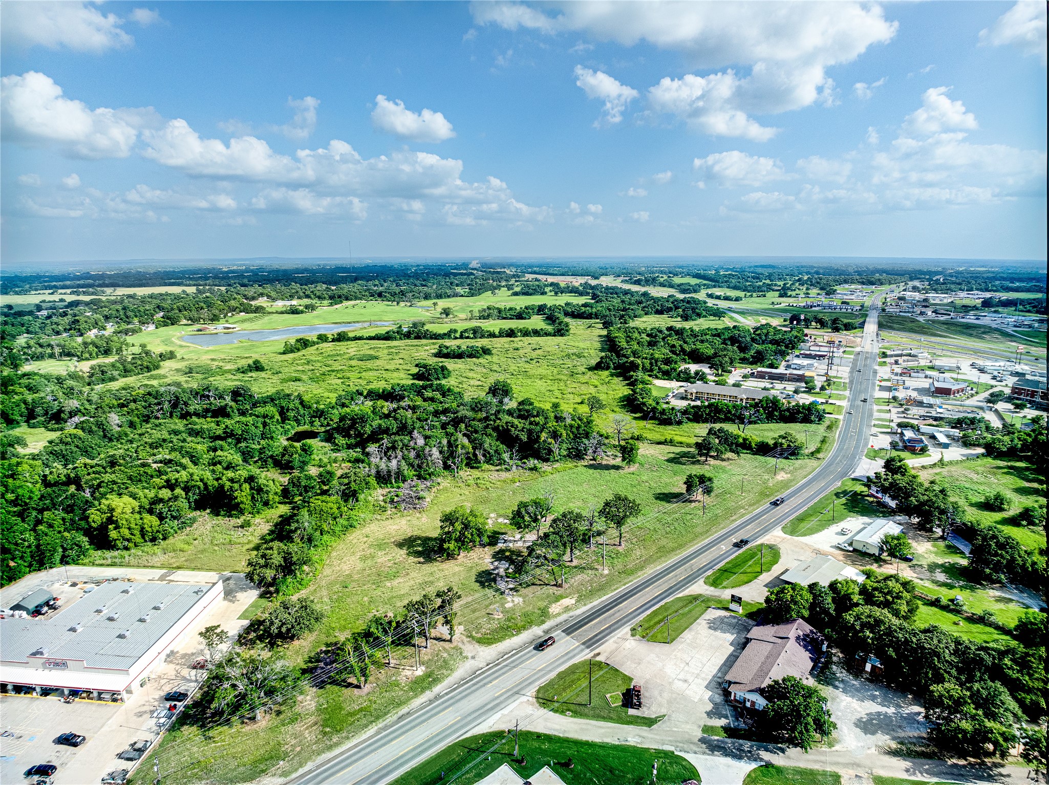 443 W Highway 84 Fairfield TX 75840