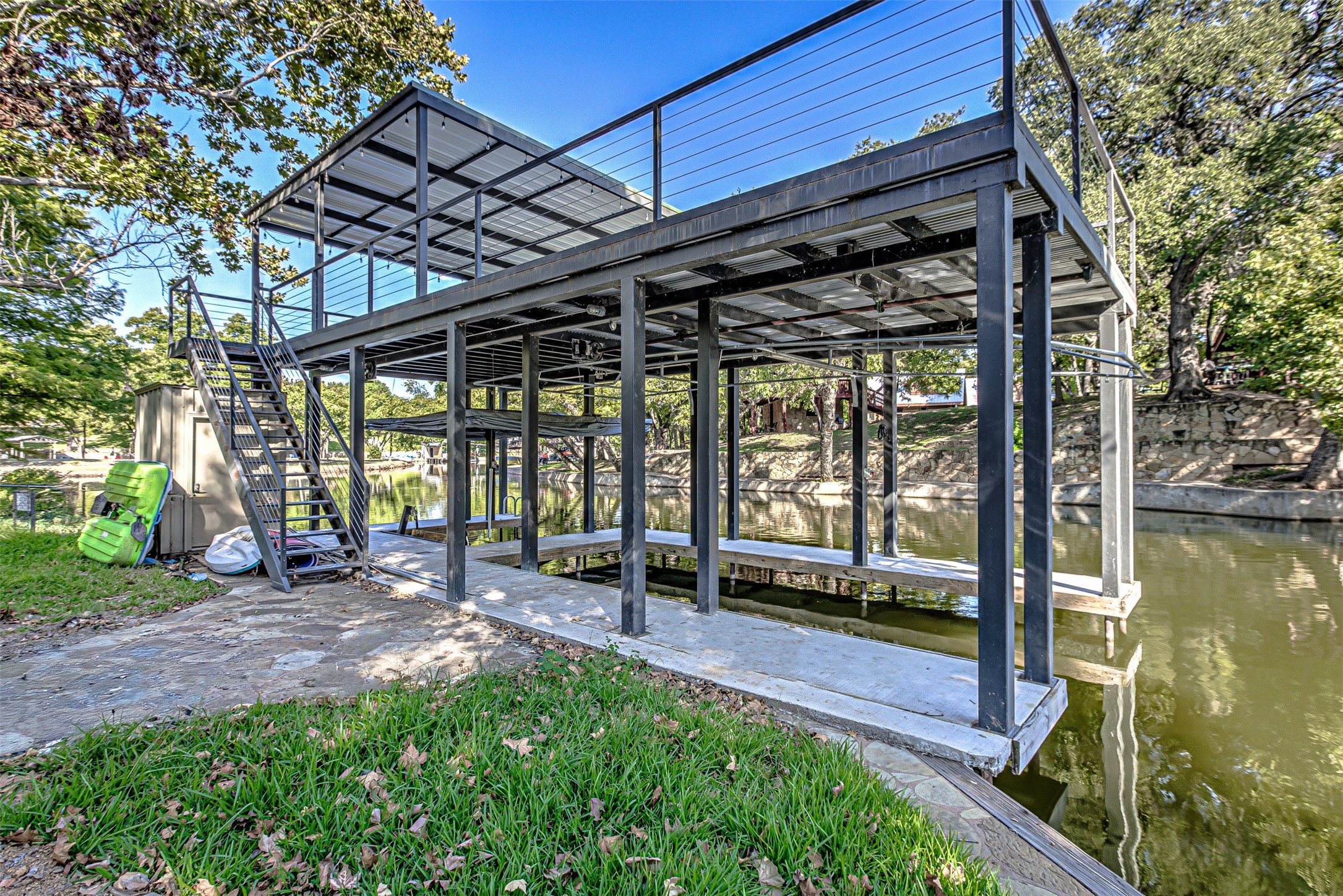 1336 S Lakeside Drive Burnet TX 78611