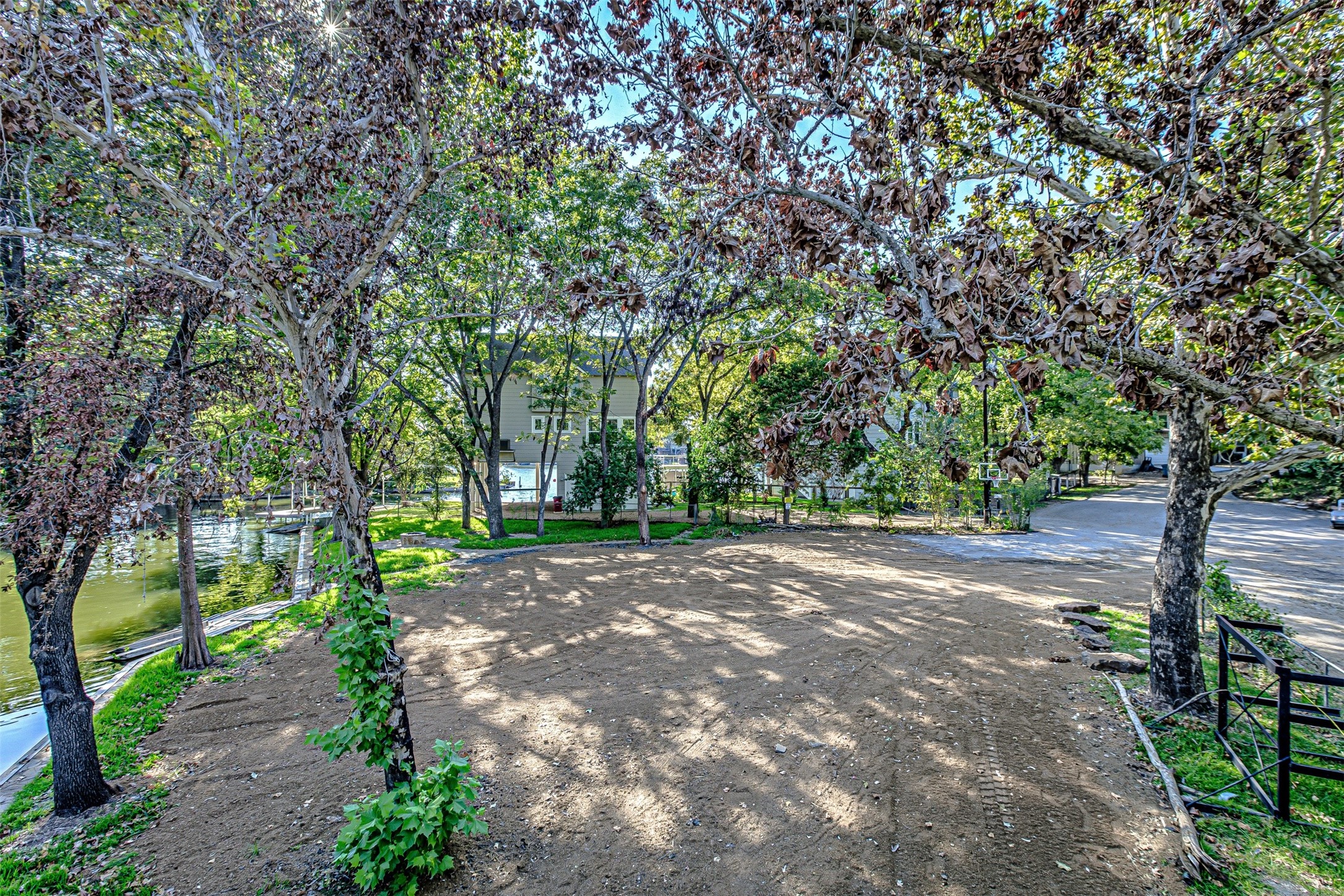 1336 S Lakeside Drive Burnet TX 78611