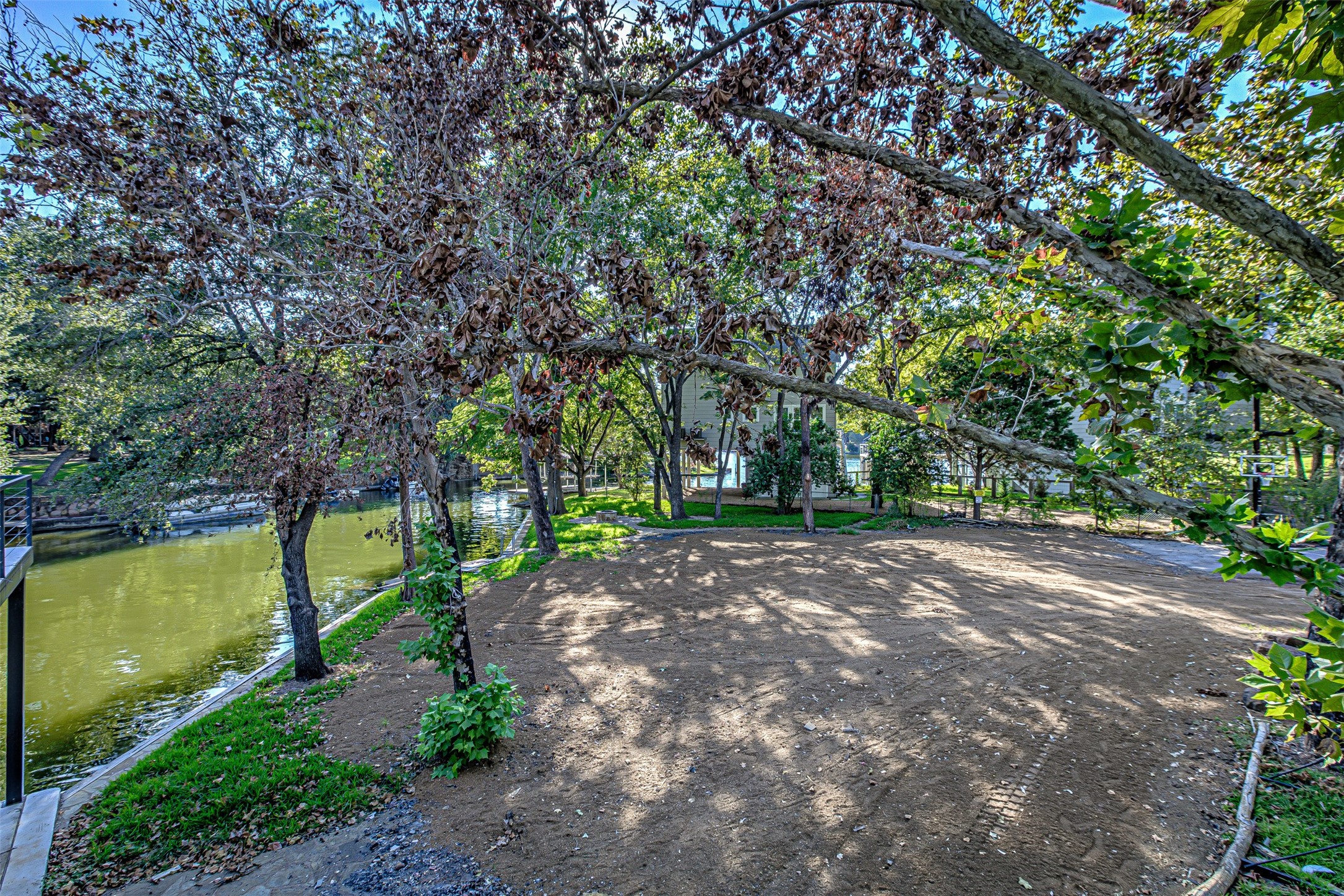 1336 S Lakeside Drive Burnet TX 78611