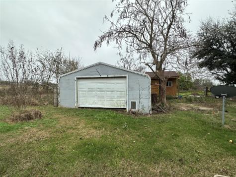 2084 Lcr 456 Groesbeck TX 76642