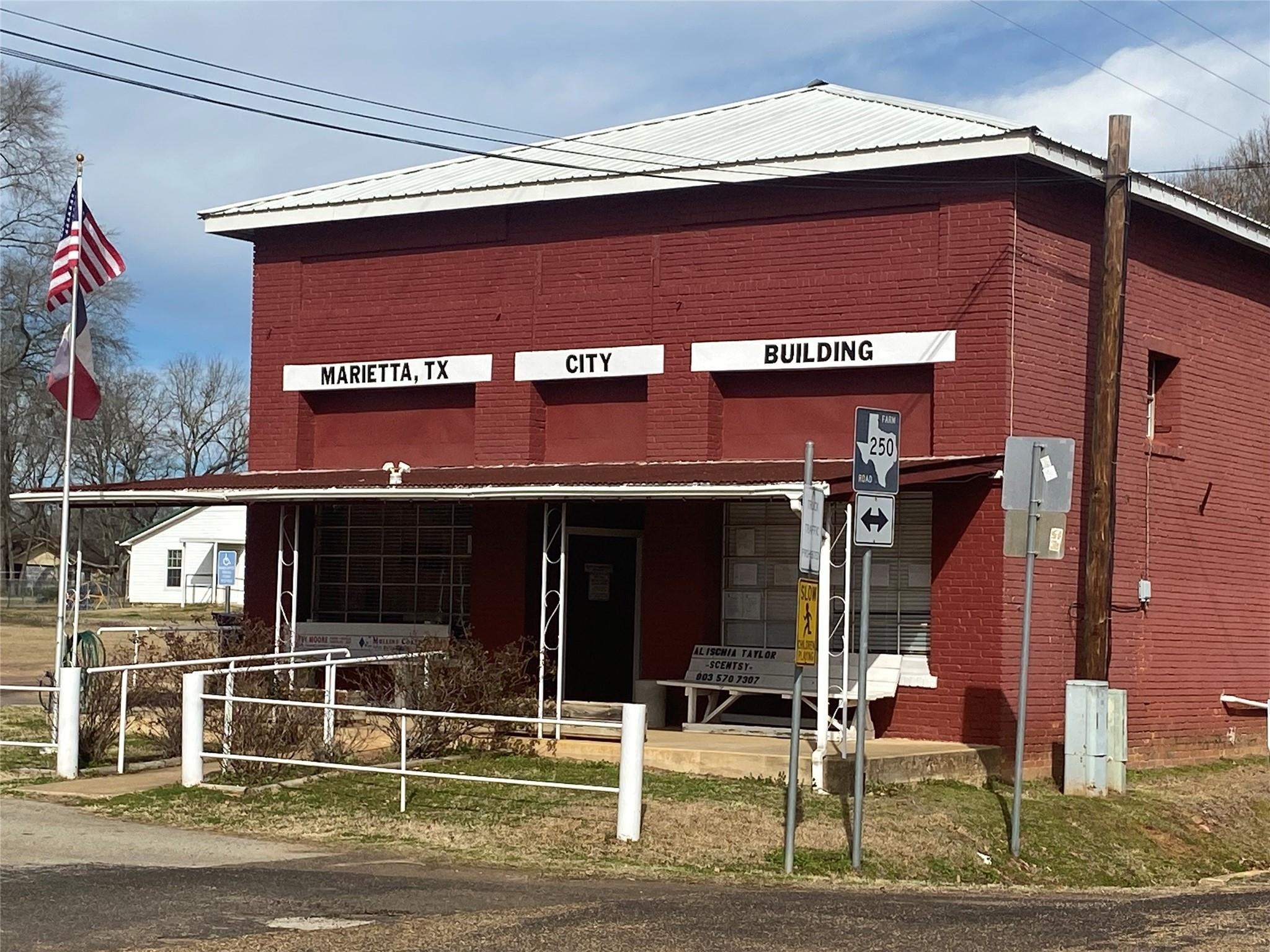 0000 Cr 2622 Marietta TX 75566