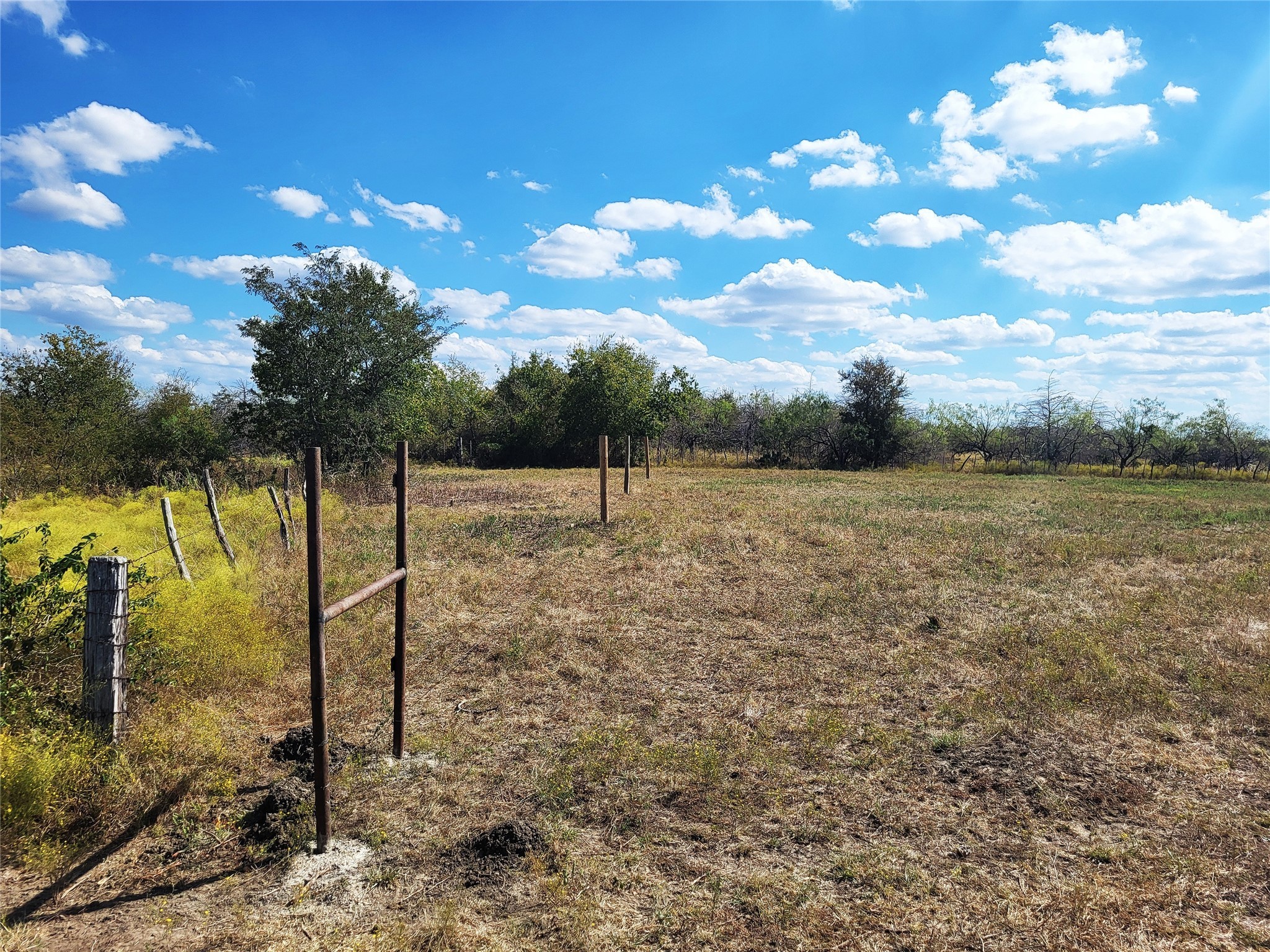 1.8 Acres Lcr 632 Groesbeck TX 76642