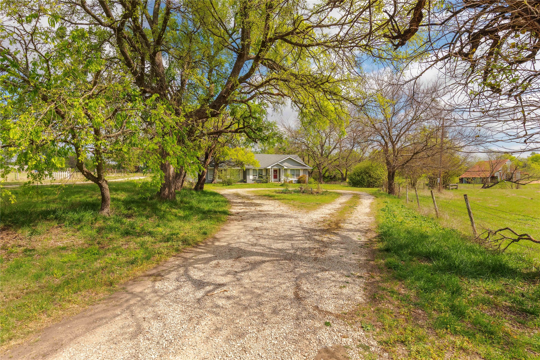 3847 Fm 3133 Van Alstyne TX 75495