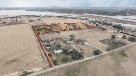 1711 Berry Road Granbury TX 76049