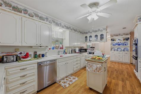 208 Cedar Street Ravenna TX 75476
