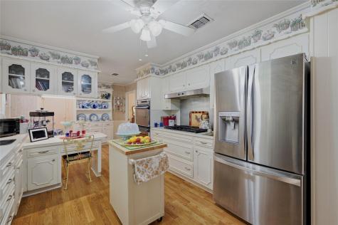 208 Cedar Street Ravenna TX 75476
