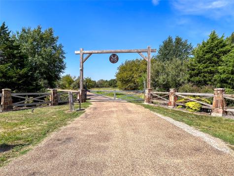 445 Sun Valley Mabank TX 75147