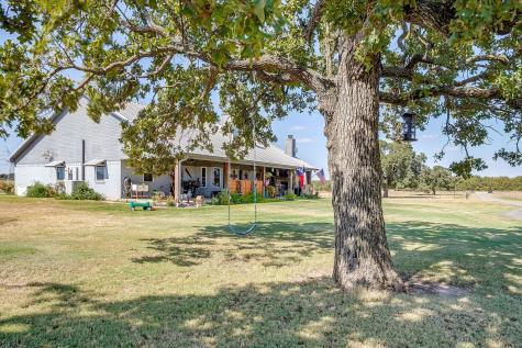 207 Trails End Poolville TX 76487