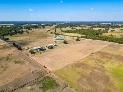 207 Trails End Poolville TX 76487