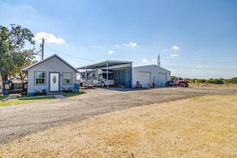 207 Trails End Poolville TX 76487